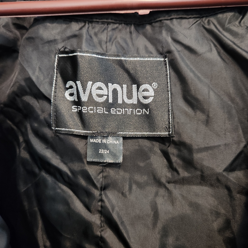 Avenue Women's Classic Black Hooded Raincoat - Picture 3 of 4